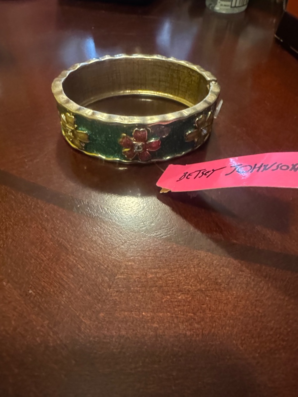Vintage Betsey Johnson Gold Floral Hinged Bangle Bracelet - Picture 3 of 9